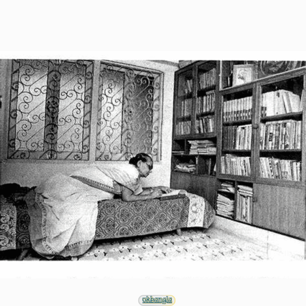 আশাপূর্ণা দেবী নিজের অসামান্য সাহিত্যকীর্তির জন্য বহু পুরস্কার ও সম্মাননায় ভূষিত হয়েছেন