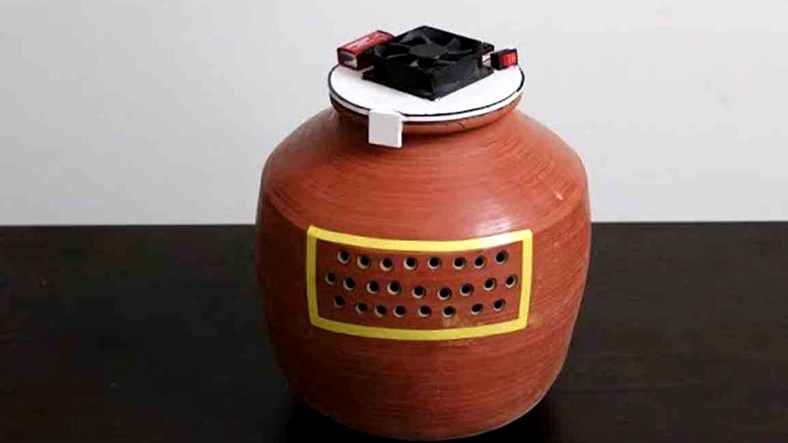 মাটির কুলারেই এসির ঠান্ডা অনুভব