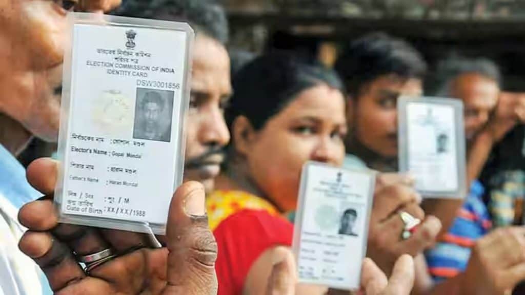 একই নামে দুই ভোটার কার্ড?
