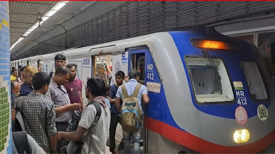 শহীদ ক্ষুদিরামে অস্থায়ী বন্ধ এবং রক্ষণাবেক্ষণ,